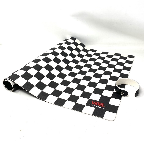 VANS Mouse Pad Desk Mat Family Exclusive White Black Check VN000DNRNOA1 - Picture 1 of 7